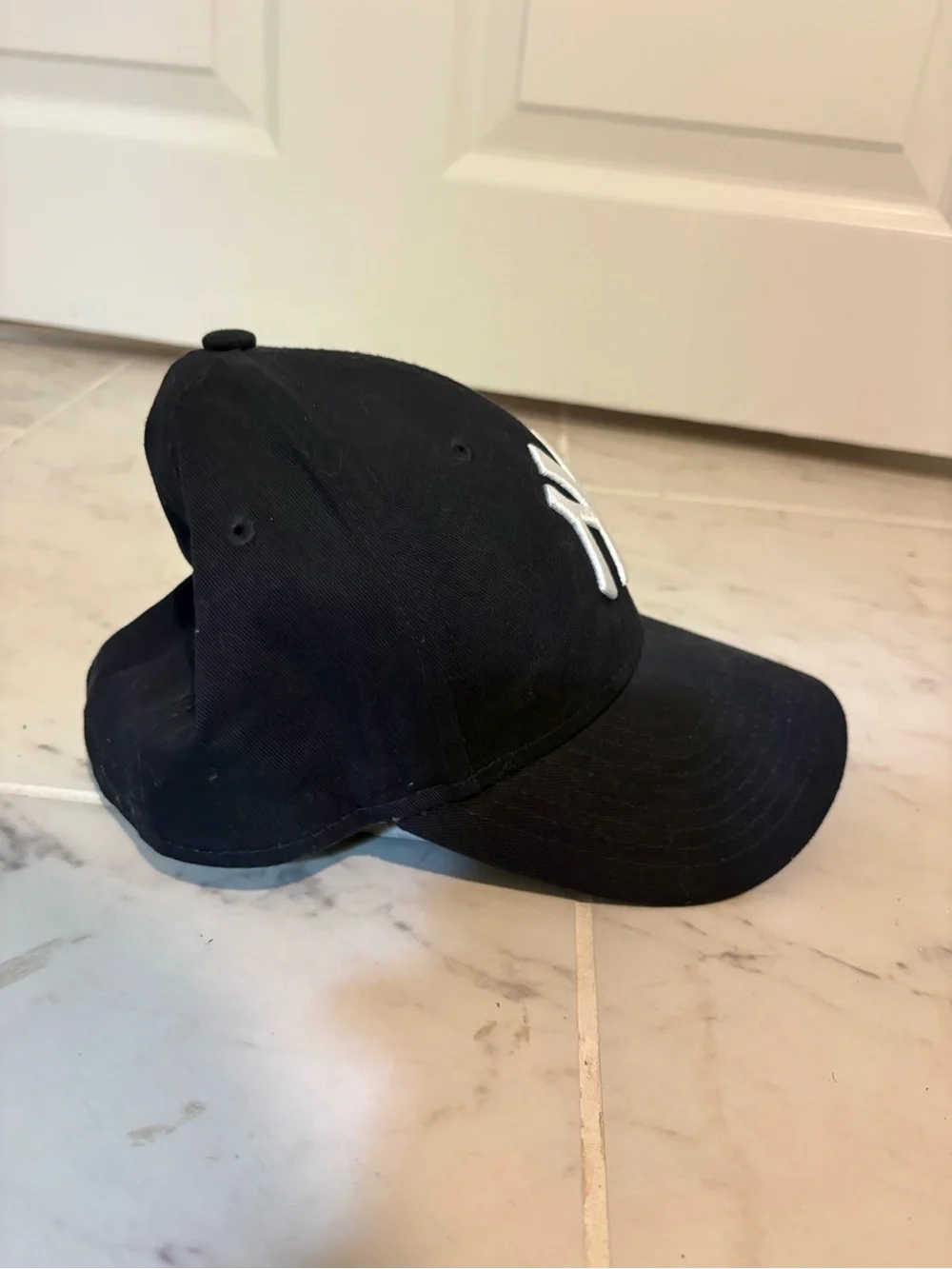 New Era New York Yankees Black Adjustable Cap
